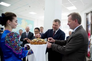 Глава региона Игорь Бабушкин посетил новый офис АО «Каспийский Трубопроводный Консорциум-Р»