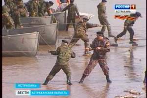 В Астрахань возвратились участники шлюпочного похода в честь 70-летия Великой Победы