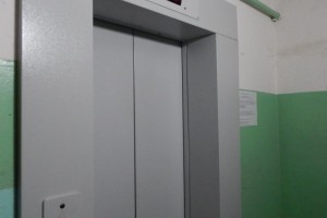 В Астраханской области старые лифты заменят новыми