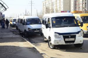 В Астрахани водителя маршрутки, разбившего нос пассажиру, отстранили от работы