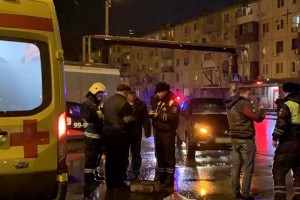 Астраханец попал под колёса Lada XRAY на улице Челябинской