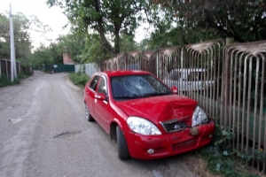 В Астрахани нетрезвый водитель спровоцировал ДТП, в результате которого пострадала 12-летняя девочка