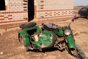 В Астраханской области полиция проводит процессуальную проверку по факту гибели водителя мотоцикла