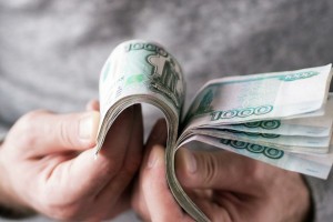 Самозанятые астраханцы получат 12 130 рублей на уплату налога