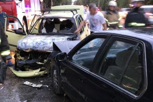 В Астрахани в результате ДТП сгорел автомобиль