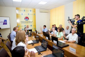 Глава Астраханского областного избиркома написал заявление об уходе накануне выборов