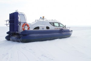 МЧС России осуществляет мероприятия по контролю безопасности граждан на льду