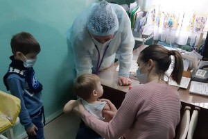 Мобильная детская поликлиника работает в Приволжском районе