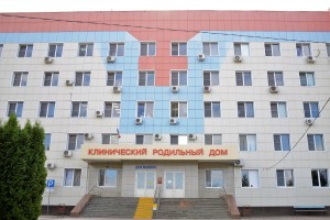 В Ахшарумовском роддоме Астрахани закрыли два отделения из-за вспышки ковида