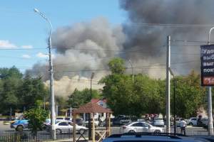 В Астрахани сегодня горел тепловозоремонтный завод