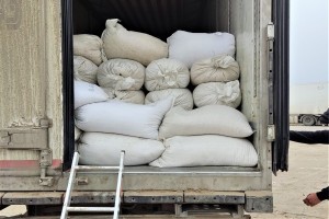 Астраханская таможня остановила нелегальный вывоз более 28 тонн сахара за границу