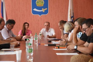 На встрече с Игорем Седовым обсуждались вопросы ЖКХ и изменений в законодательстве