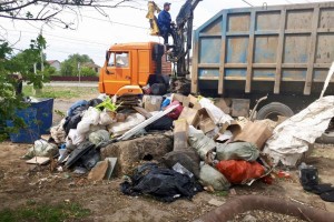 В Астрахани будут конфисковывать машины за неправильно выброшенный мусор
