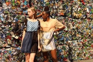 Астраханцам предлагают создать коллекцию одежды из мусора