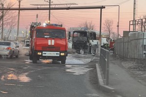 В Астрахани сгорел автобус