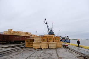 За первые два месяца 2023 года грузооборот астраханских портов вырос на 32%