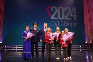 Астраханский губернатор дал старт Году семьи в&#160;нашем регионе