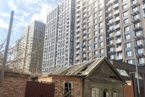 Какие изменения произошли в сфере аварийного жилья и ЖКУ в России