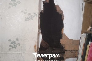 В центре Астрахани рухнула печь в аварийном доме