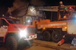 Вчера поздним вечером в Астрахани загорелась гостиница