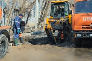 Водоканал раскрыл, сколько сотрудников работают над устранением течей в Астрахани