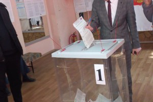 Одиннадцатиклассник в свой день рождения проголосовал на выборах Президента РФ