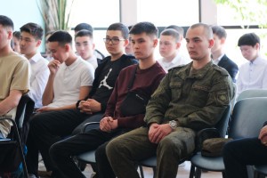 В Камызякском районном Доме культуры прошла встреча с призывниками