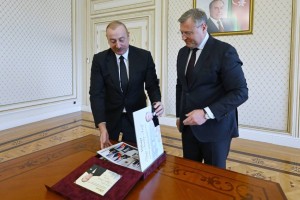 Астраханский губернатор встретился с&#160;президентом Азербайджана