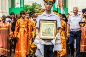 В Астрахани состоялся крестный ход в честь Сергея Радонежского
