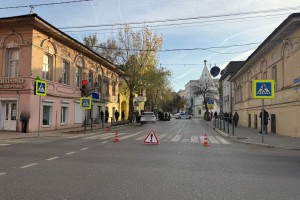 77-летняя женщина погибла в результате аварии в Астрахани