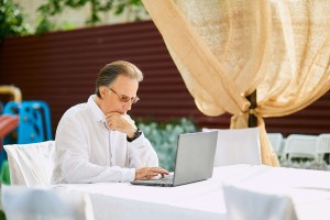 Астраханцы старше 55 лет стали чаще пользоваться нейросетями Астраханцы старше 55 лет стали чаще пользоваться нейросетями