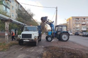 За 3 дня с улиц Астрахани вывезли 128 тонн мусора За 3 дня с улиц Астрахани вывезли 128 тонн мусора