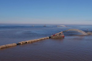 Астраханские каналы-рыбоходы очистили от ила Астраханские каналы-рыбоходы очистили от ила