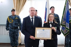 Александр Тимофеев поздравил сотрудников УФССП с юбилеем основания службы Александр Тимофеев поздравил сотрудников УФССП с юбилеем основания службы