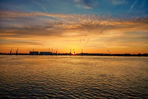 14 ноября в Астраханской области будет солнечно и туманно