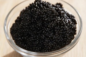 Китайскую черную икру начали продавать под видом астраханской Китайскую черную икру начали продавать под видом астраханской