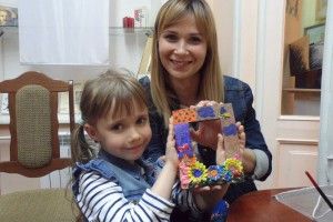 Астраханцев приглашают отметить День матери в картинной галерее Астраханцев приглашают отметить День матери в картинной галерее