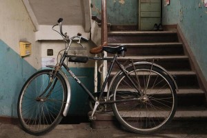 Любовь с первого колеса: астраханец сделал подарок за чужой счет Любовь с первого колеса: астраханец сделал подарок за чужой счет