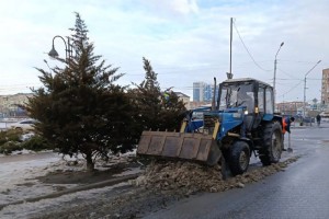 В Астрахани коммунальные службы продолжают наводить порядок на улицах В Астрахани коммунальные службы продолжают наводить порядок на улицах