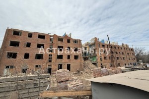 В Астрахани активно разбирают обрушившееся общежитие на Ляхова В Астрахани активно разбирают обрушившееся общежитие на Ляхова