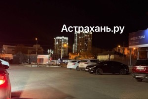 Вопреки обещаниям: в Астрахани все же построят жилой дом возле ТЦ на улице Бакинской? Вопреки обещаниям: в Астрахани все же построят жилой дом возле ТЦ на улице Бакинской?