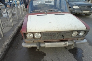 В Астрахани в результате наезда легкового автомобиля пострадала девушка
