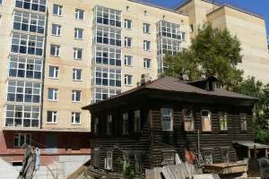 Астраханцев могут в судебном порядке переселять из ветхого жилья в новостройки