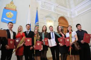 Стипендию губернатора Астраханской области получат сто студентов