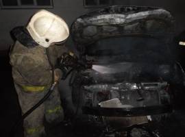 За сутки в Астрахани сгорели два автомобиля