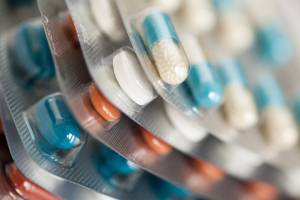 Сеть астраханских аптек торговала незаконными лекарствами