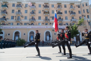 В Астрахани прошёл военный парад  в честь Дня Победы
