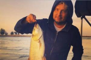 Николай Басков рыбачит в Астраханской области
