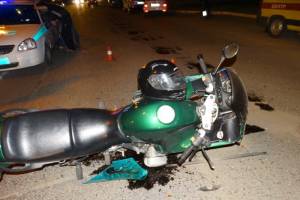 Мотоциклист получил множественные переломы после столкновения с &#171;Ниссаном&#187;
