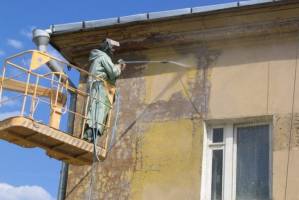 В Астраханской области в течении 3 месяцев капитально отремонтируют 14 многоэтажек